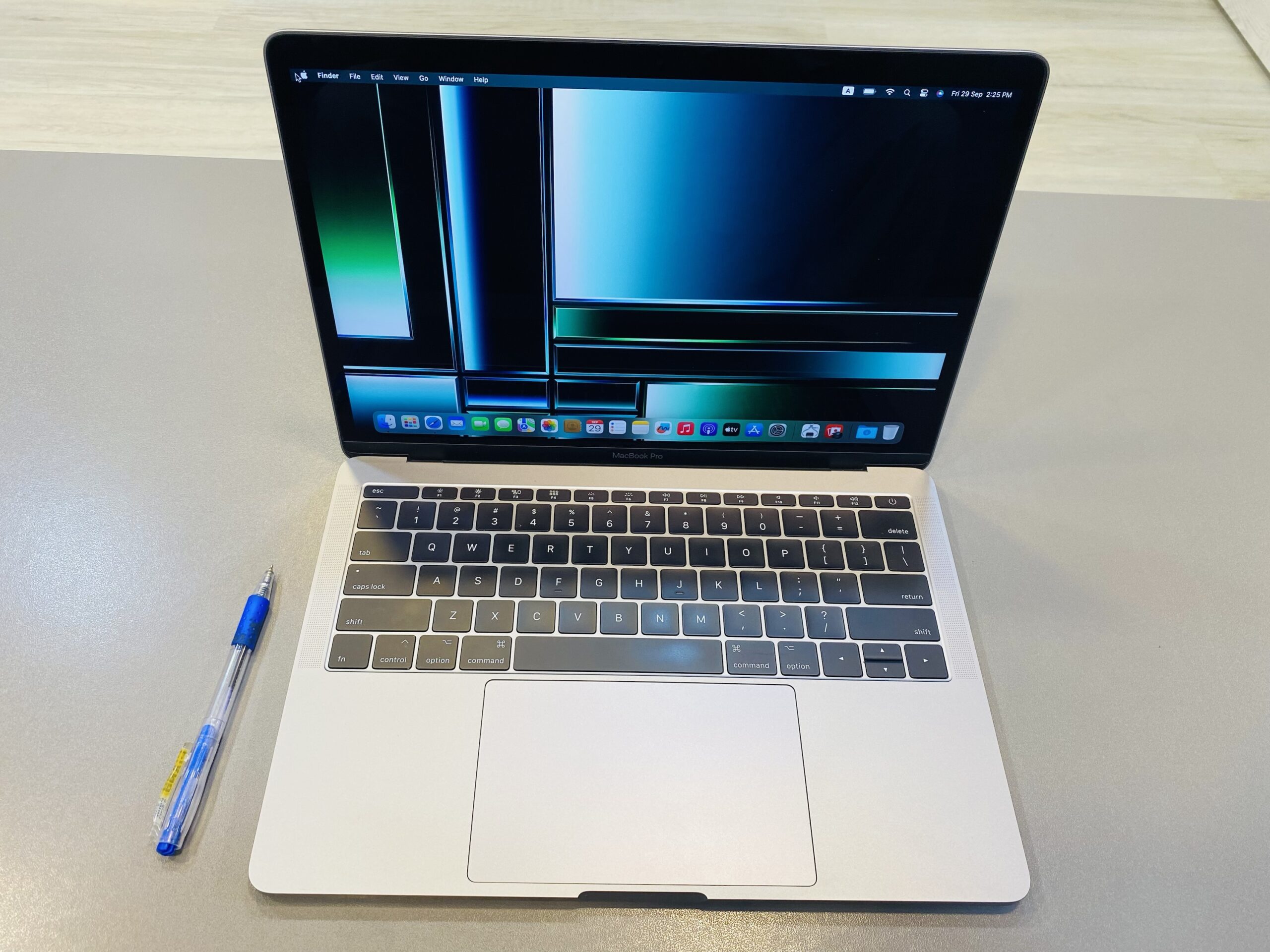 CTO-MacBook Pro 13” Non-TouchBar 2017 i5-16GB/512GB - Mac Vision